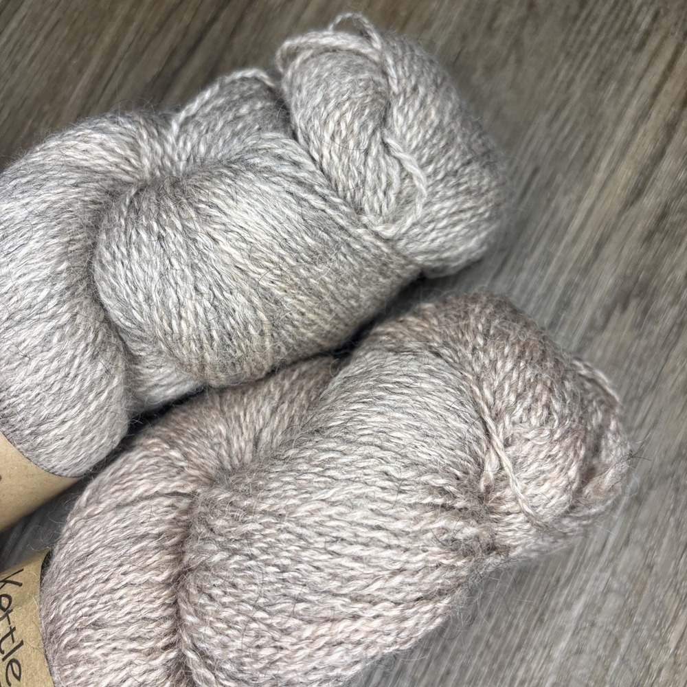 Kettle Yarn Co 2 Skeins Baskerville Yarn British Fingering 437y Special Edition - Picture 6 of 8